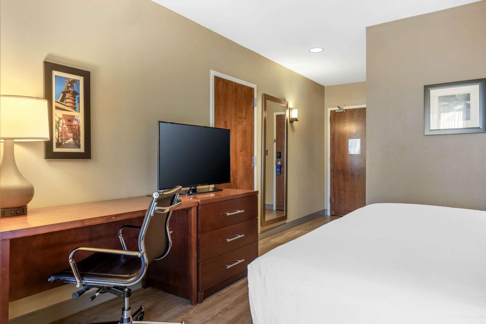 Comfort Inn & Suites At Crossplex Village Birmingham Luaran gambar