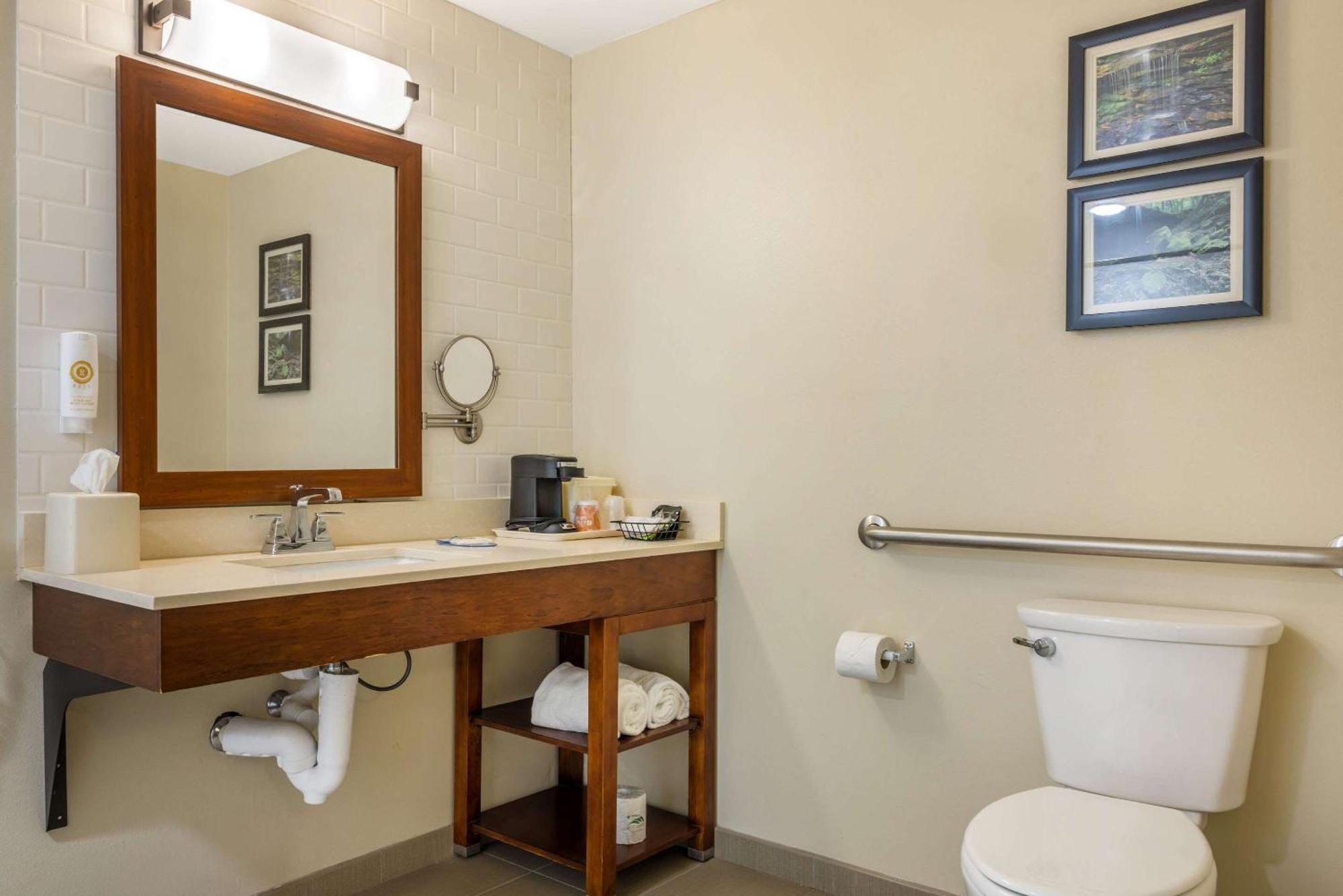 Comfort Inn & Suites At Crossplex Village Birmingham Luaran gambar